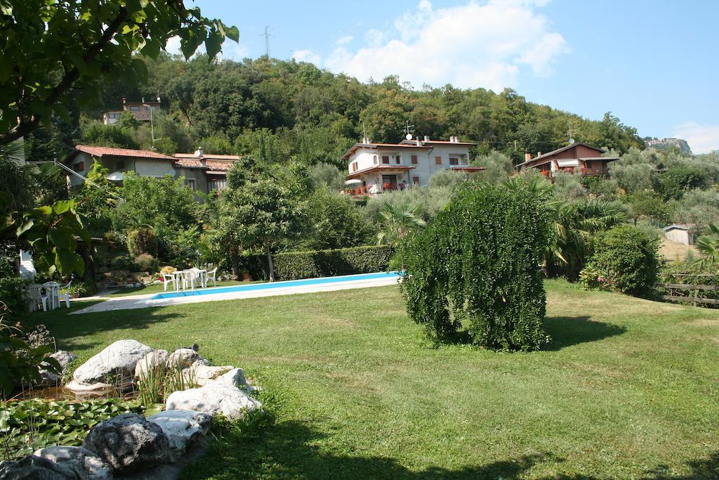 Appartamento Casa Pace Tremosine ภายนอก รูปภาพ