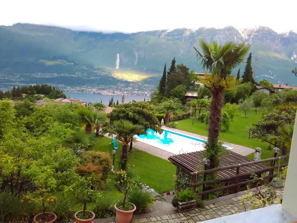 Appartamento Casa Pace Tremosine ภายนอก รูปภาพ