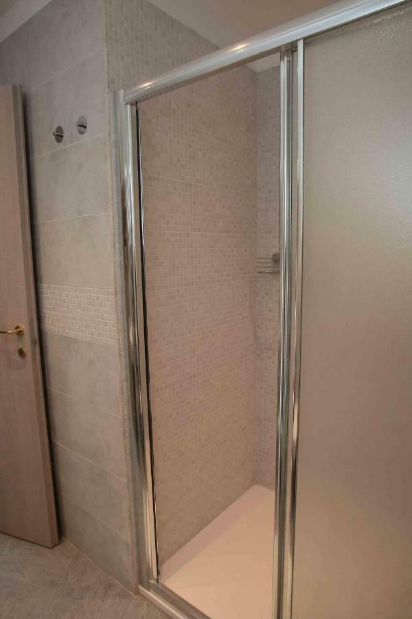 Appartamento Casa Pace Tremosine ภายนอก รูปภาพ